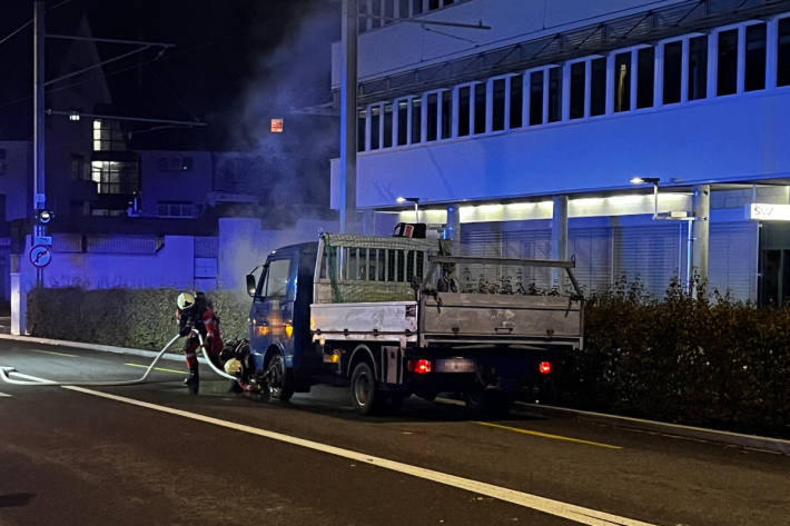 Am Fahrzeug entstand Sachschaden