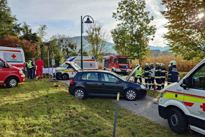 Zwei Kinder wurden beim Unfall verletzt.