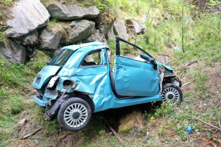 Der Fiat 500 fing sofort an zu brennen.