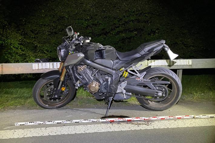 Der Motorradlenke rverletzte sich gestern beim Selbstunfall in Risch-Rotkreuz ZG erheblich.