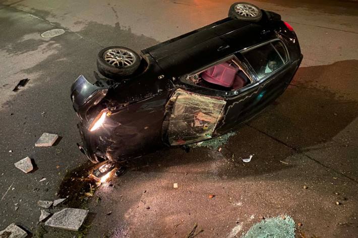 In Mellingen AG verunfallte gestern eine alkoholisierte Lenkerin.