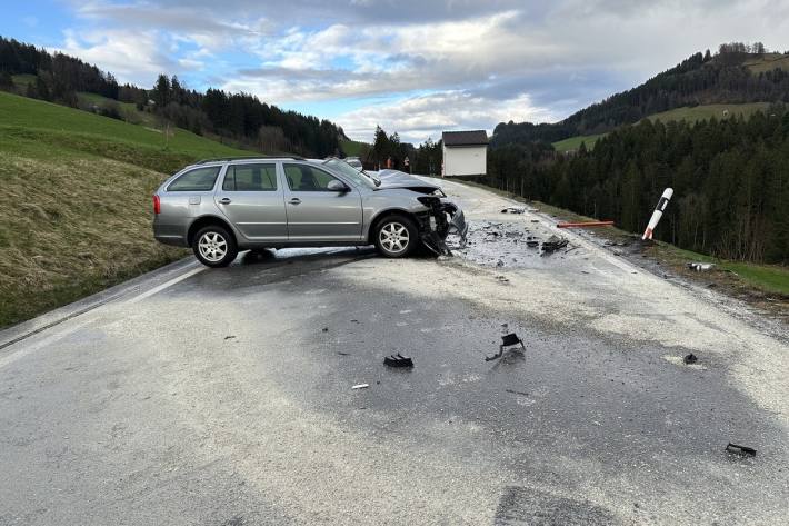 Unfall zwischen drei Autos