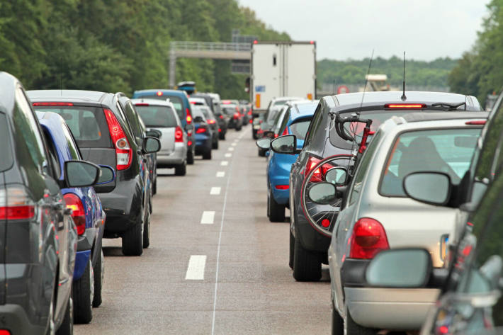 Verkehr auf der A2 überlastet (Symbolbild)