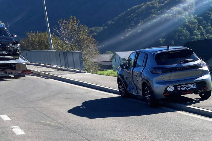 Vorrang missachtet und Kollision verursacht