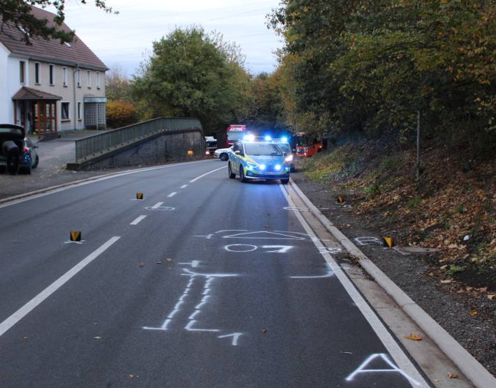 10-jähriger Junge von Auto erfasst und schwer verletzt 