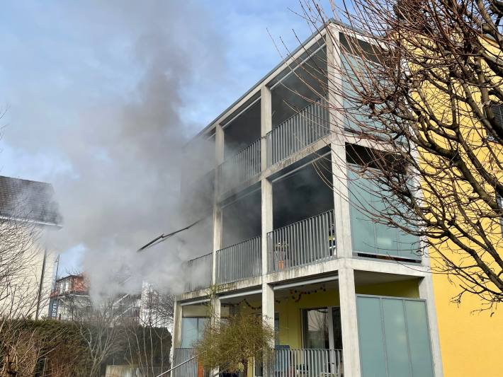 Mehrere zehntausend Franken Schaden nach Brand auf Balkon