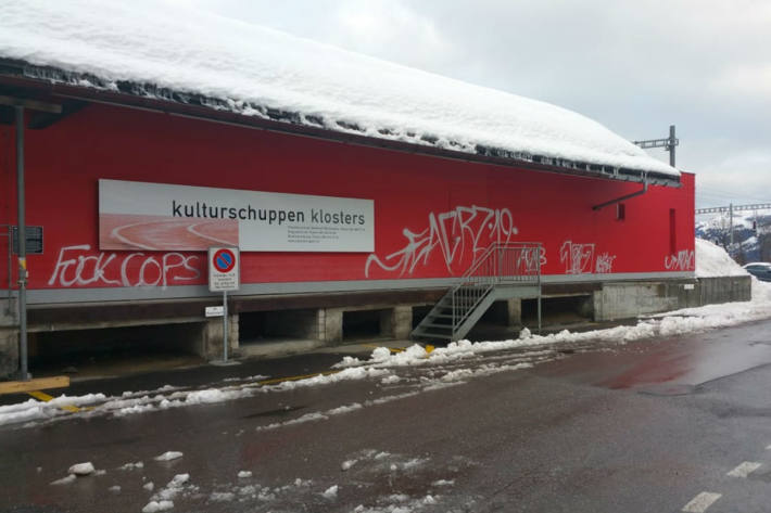 Kulturschuppen in Klosters versprayt.