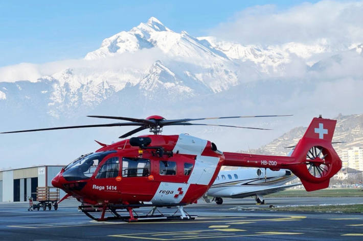 Erste Einsätze für den in Sion stationierten neuen und modernen fünfblättrigen Rega-Helikopter