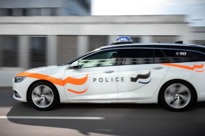 Ein mehrfach vorbestrafter Lenker wurde in Bulle im Kanton Freiburg gestoppt. (Symbolbild)