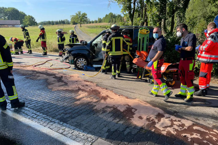 Fahrerin bei Verkehrsunfall schwer verletzt