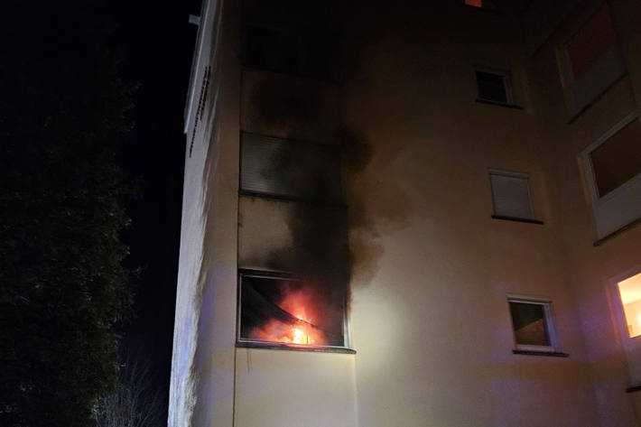 Anwohner hatten den Brand der Feuerwehr gemeldet.