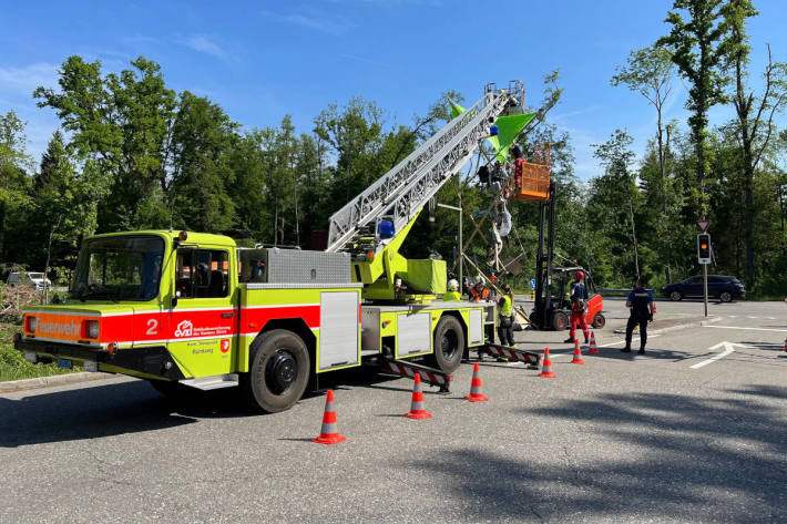 Kantonspolizei Zürich löst Kundgebung an Tankanlage auf