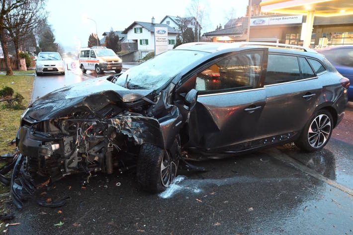 Am Auto entstand Sachschaden von rund 25'000 Franken