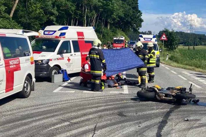 In Brückl kam es zum Zusammenstoß mit einem von links kommenden, 21-jährigen Motorradlenker