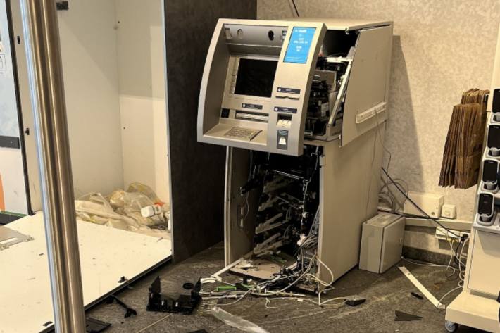 In Allschwil BL wurde ein Bankomat aufgebrochen.