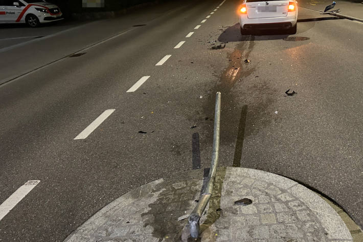 Der Unfallfahrer gab an, am Steuer eingenickt zu sein.