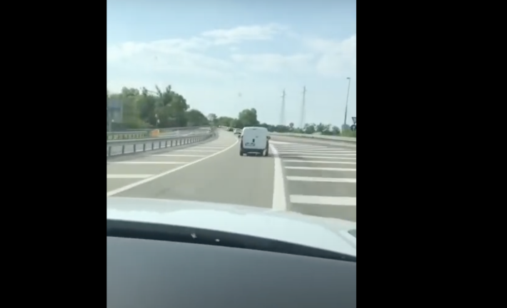Die ganze Verfolgungsfahrt und der Unfall wurden gefilmt.