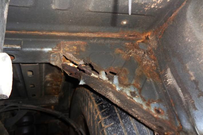 Komplett durchgerostet – Der Transporter wurde in Lüdenscheid aus dem Verkehr gezogen