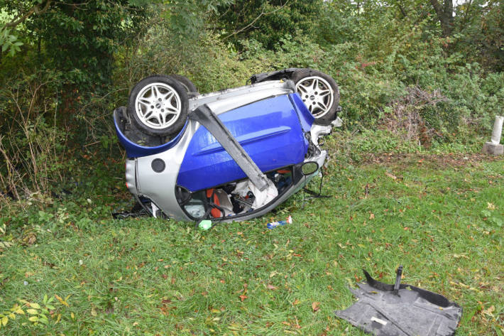 Das Auto erlitt Totalschaden.