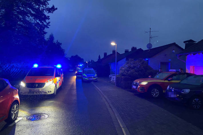 Menschenrettung im Waldgebiet am Pannenstiel in Herdecke