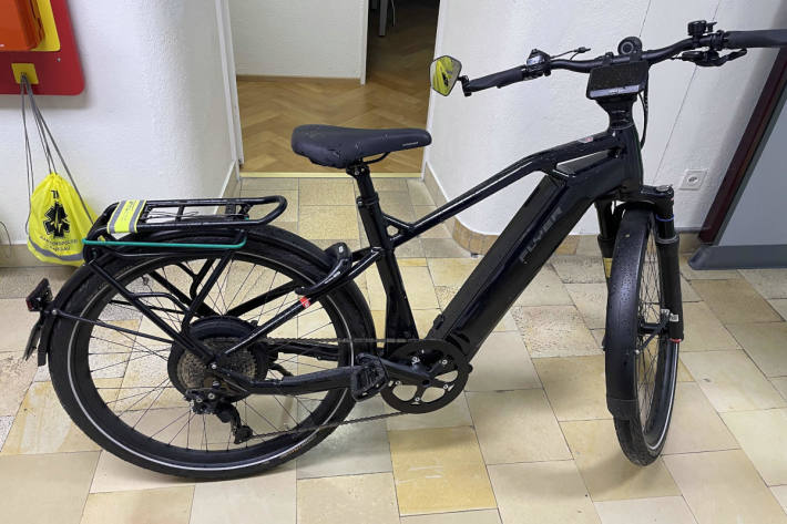 Mit diesem E-Bike war der Mann unterwegs. Die Polizei sucht nun den Eigentümer.