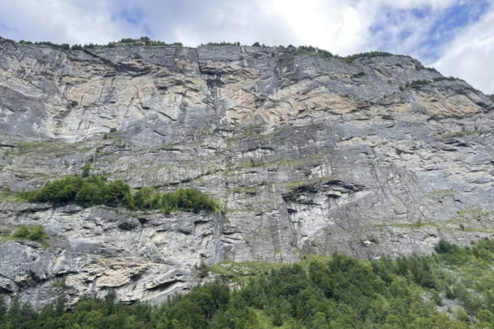 Der Basejumper war von der Absprungstelle «High Ultimate» abgesprungen