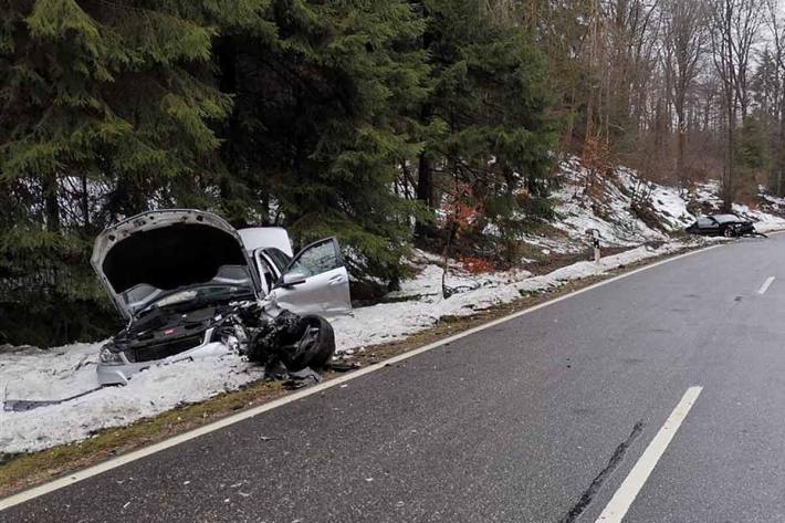 Bei dem Unfall wurden in Prüm eine Person schwer- und zwei Personen leichtverletzt