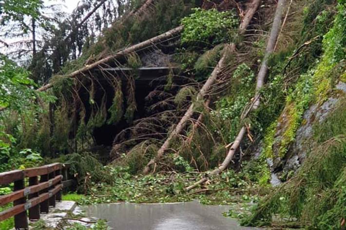 Straßensperre nach Unwetter in Rottenmann