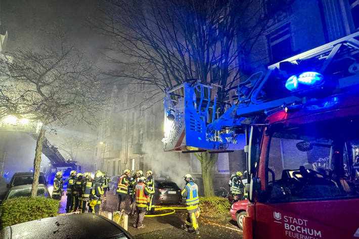 Das Haus war beim Eintreffen der Feuerwehr bereits stark verraucht.