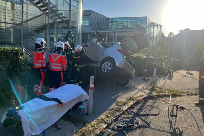 Das Auto musste abgeschleppt werden 