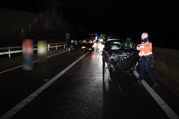 Nach dem Unfall kam es zu Verkehrsbehinderungen