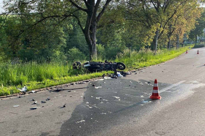 Kollision zwischen Pw und Motorrad – Motorradlenker verletzt