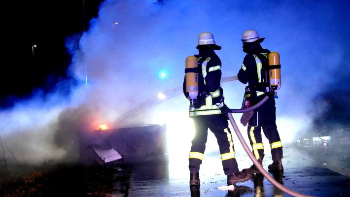 Explosion in der Nacht – kurioser Einsatz kurz vor Weihnachten!