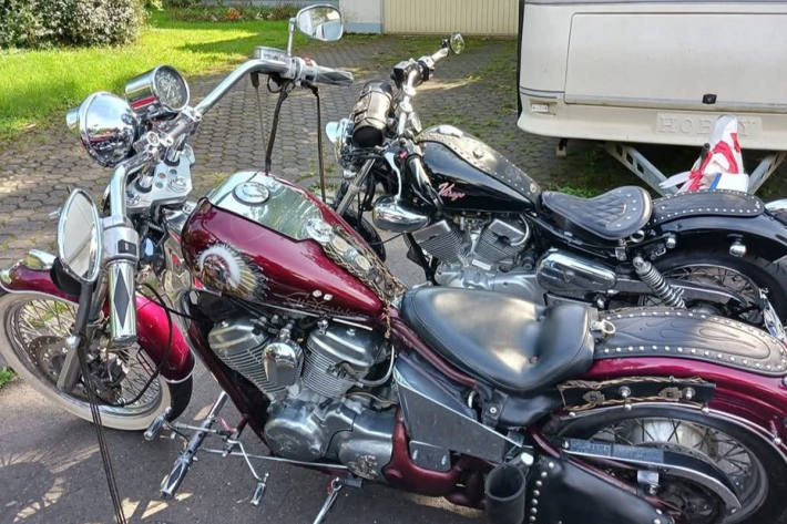 Diese Kawasaki Drifter wurde aus einer Garage gestohlen.