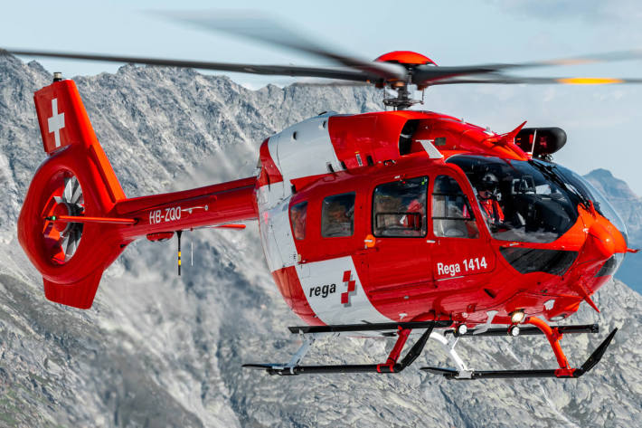 Erste Einsätze für den in Sion stationierten neuen und modernen fünfblättrigen Rega-Helikopter