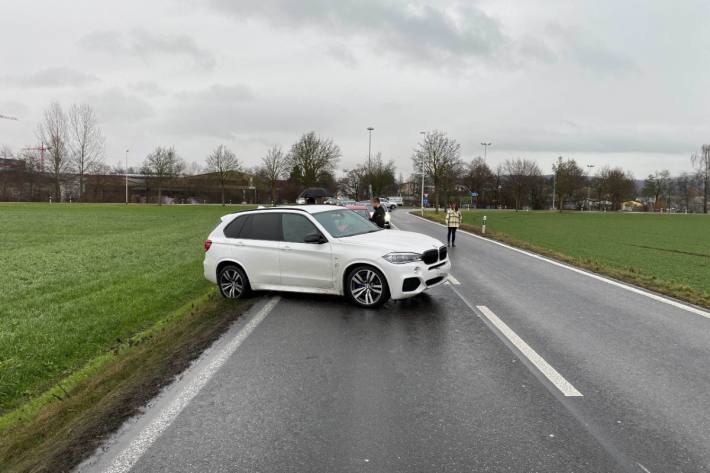 Beide Fahrzeuge erlitten einen Totalschaden.