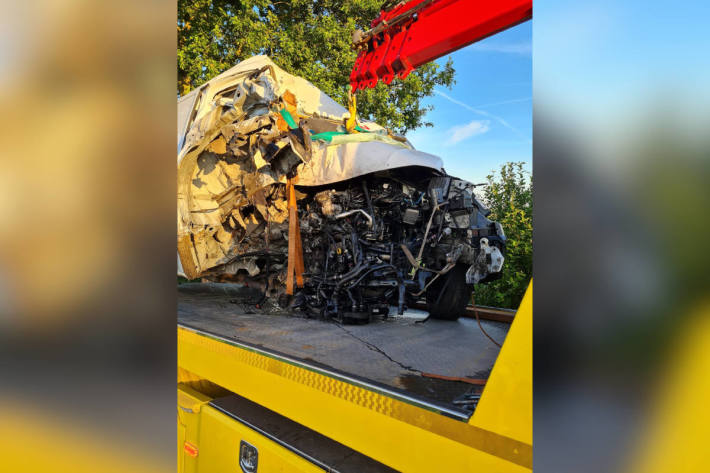 Fahrzeugführer bei Unfall schwer verletzt und alkoholisiert