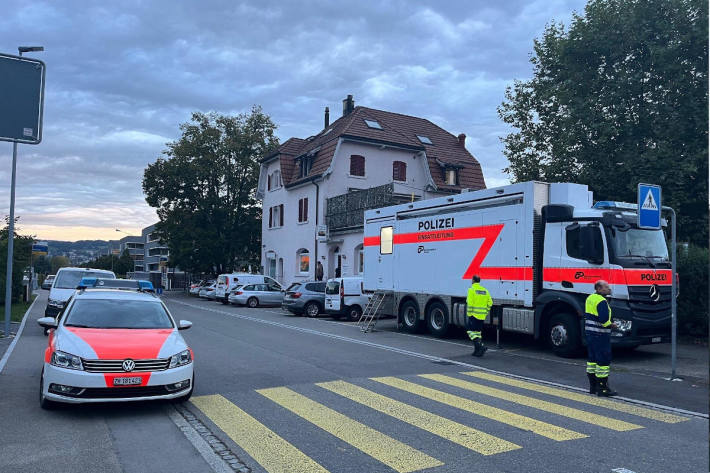 In Bülach kam es zu einem Tötungsdelikt. Die Polizei fahndet nach dem Täter.