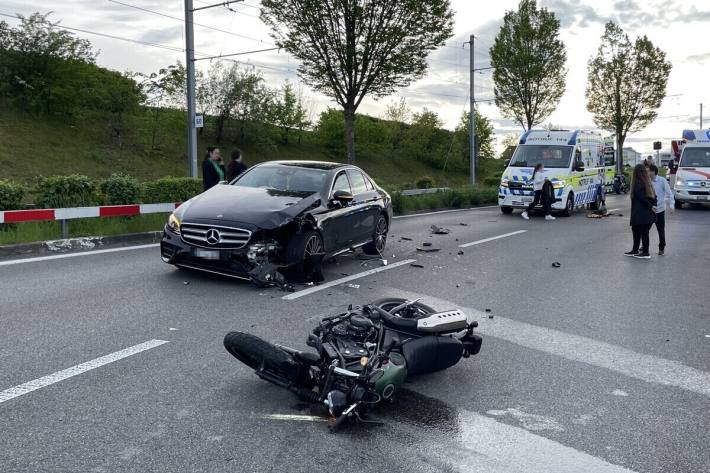 An beiden Fahrzeugen entstand Sachschaden