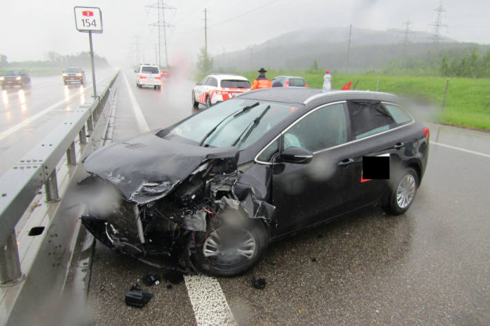 Unfallfahrzeug auf der A3 bei Bilten