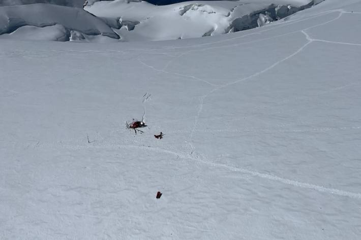 Im Wallis ist ein Helikopter der Air Zermatt abgestürzt.