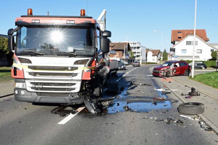 Nach dem Unfall kam es zu Verkehrsbehinderungen