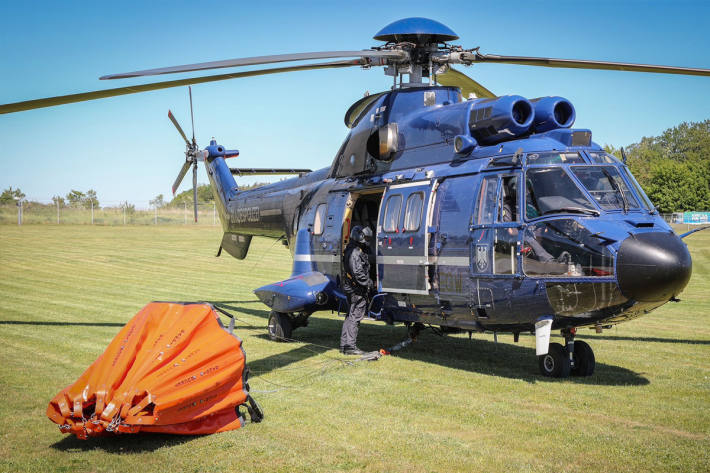 Helikopter der Bundespolizei vom Typ "Super Puma".
