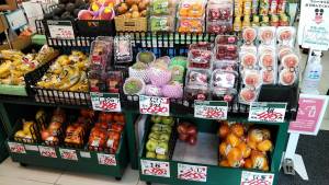 毎日、新鮮な野菜、果物を提供しております。