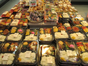 お弁当も各種取り揃えています。