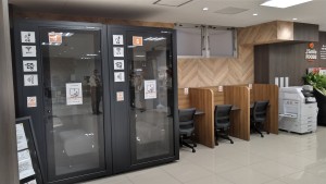 勉強やテレワークにもご利用頂けるワーキングスペースも完備★個室は予約必須！！　