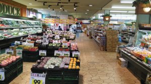 生鮮品は鮮度、価格を大事にしています