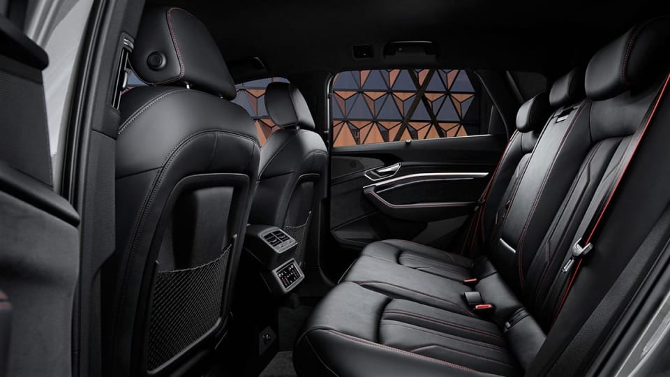 Audi q8 e tron