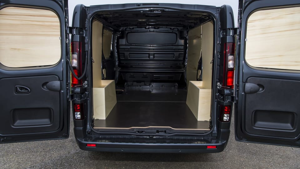 Renault Trafic Medium Van LWB LL30 Blue dCi 150 Extra Sport [Safety