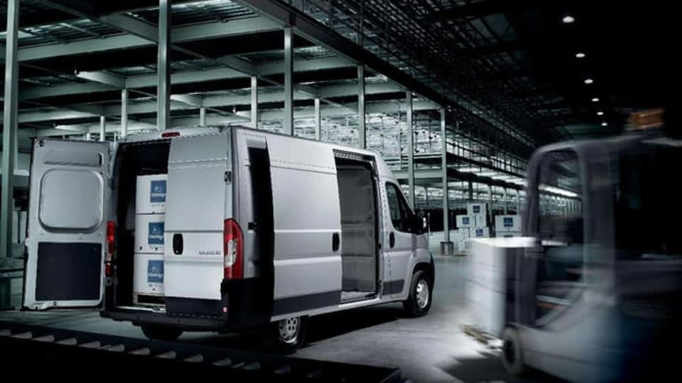 New Peugeot Boxer L3 H2 Professional LWB 2023, Free UK Delivery